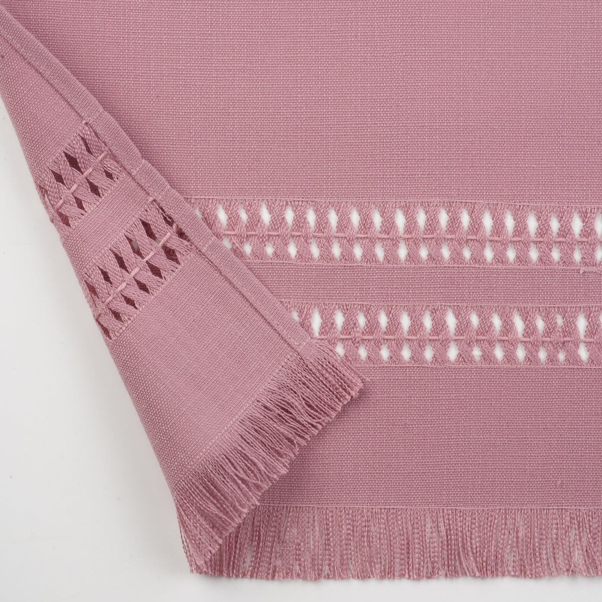 Dusty pink faux linen table runner with matching D'Moksha table linens