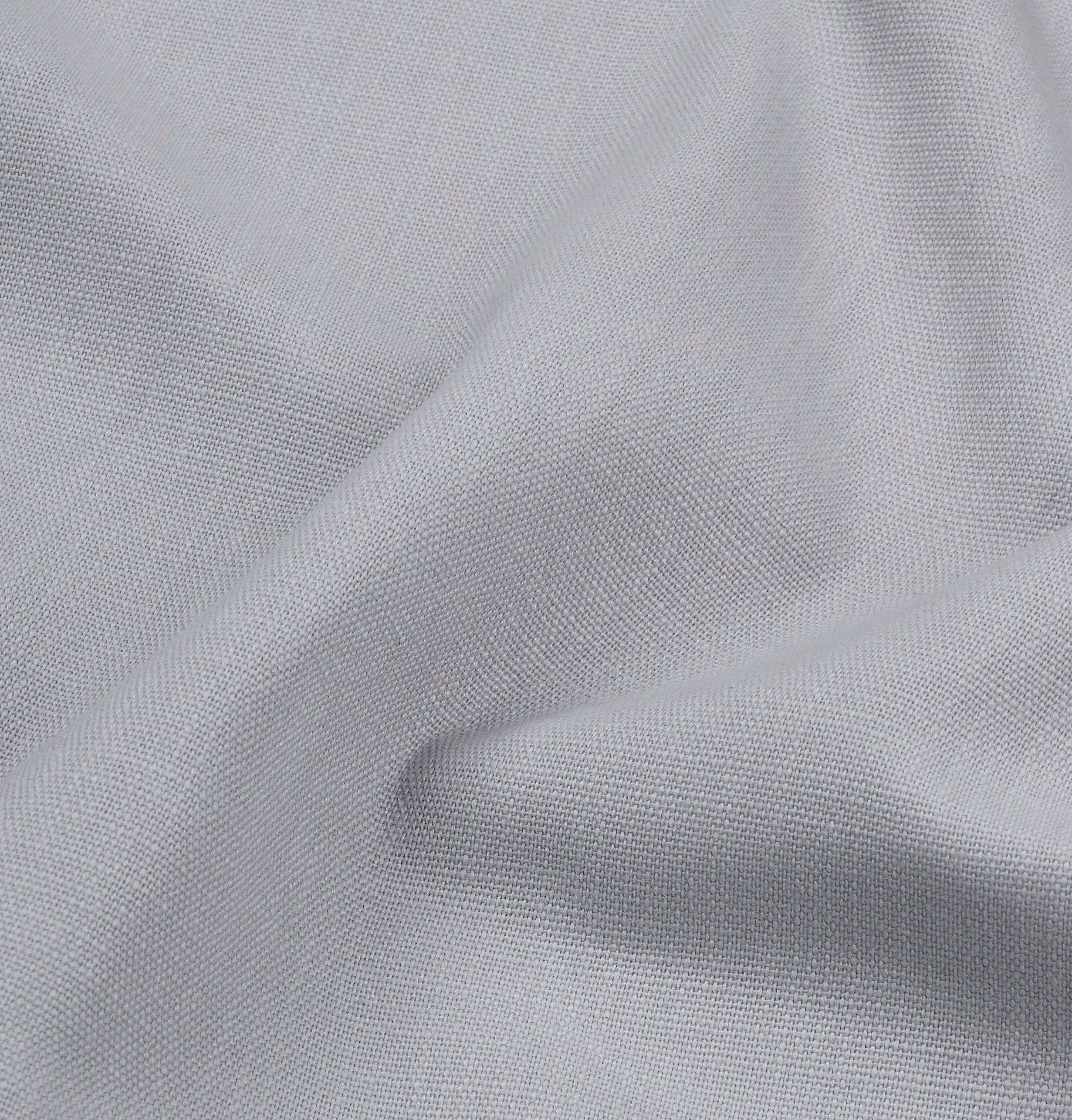 Light grey faux linen tablecloth with matching D'Moksha table linens