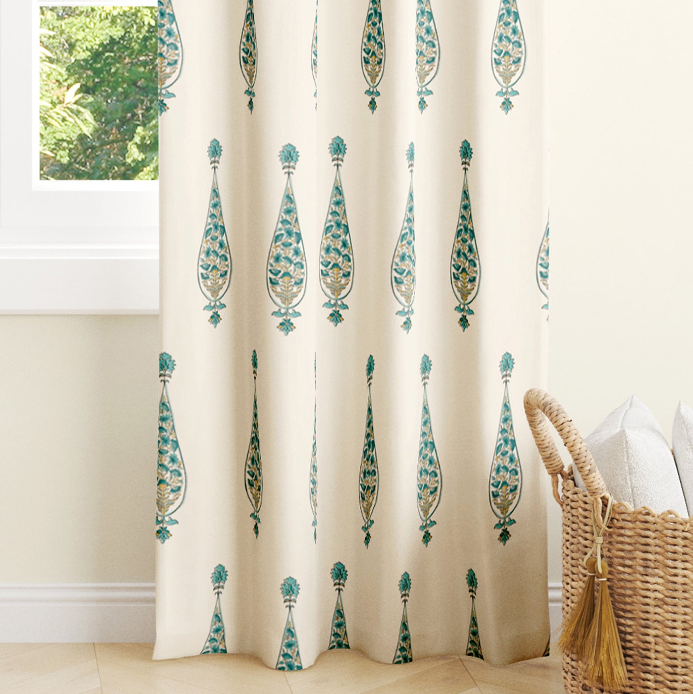 Emerald Elegance Curtain