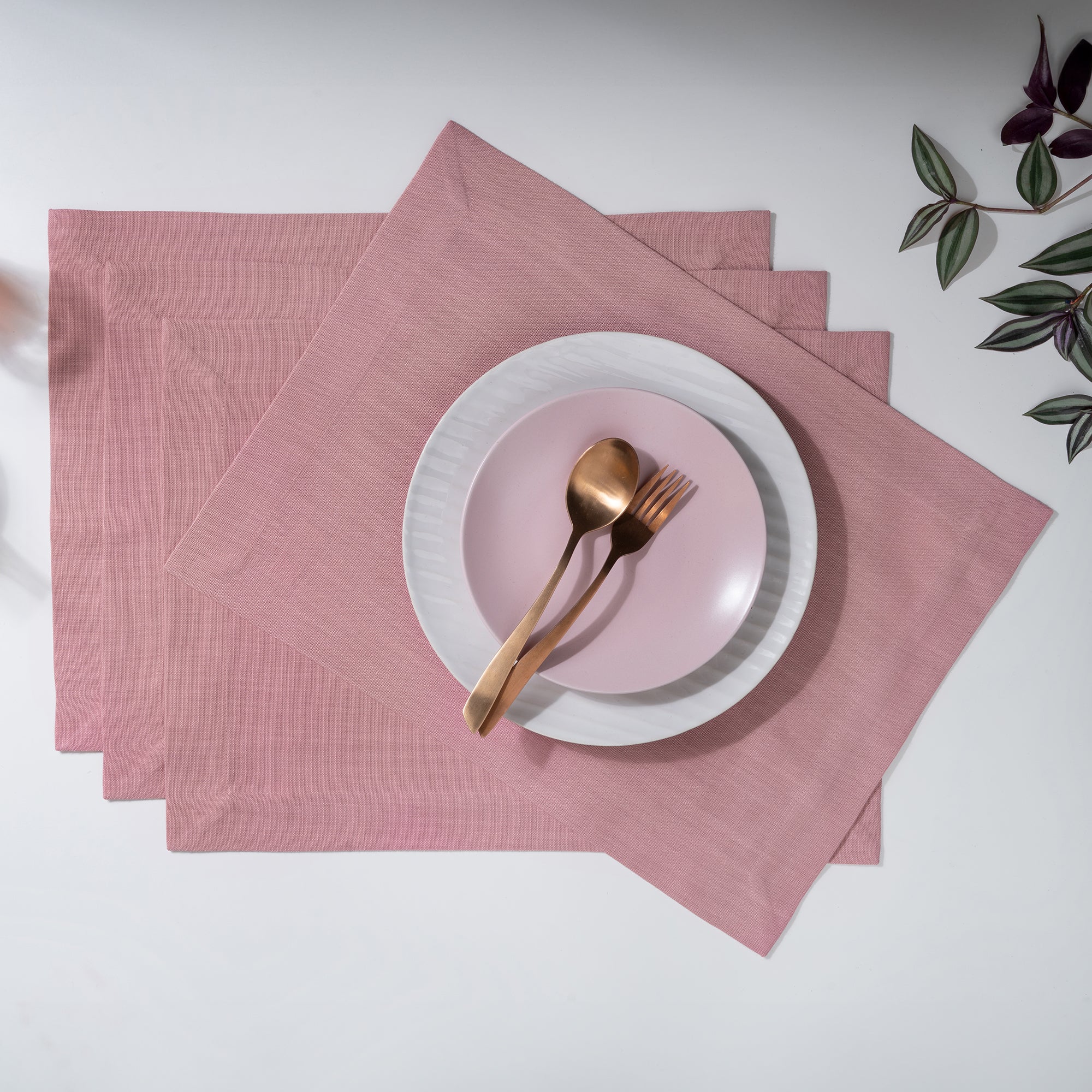 Dusty pink faux linen placemats with mitered corners, 14 x 19 inches, set of 4
