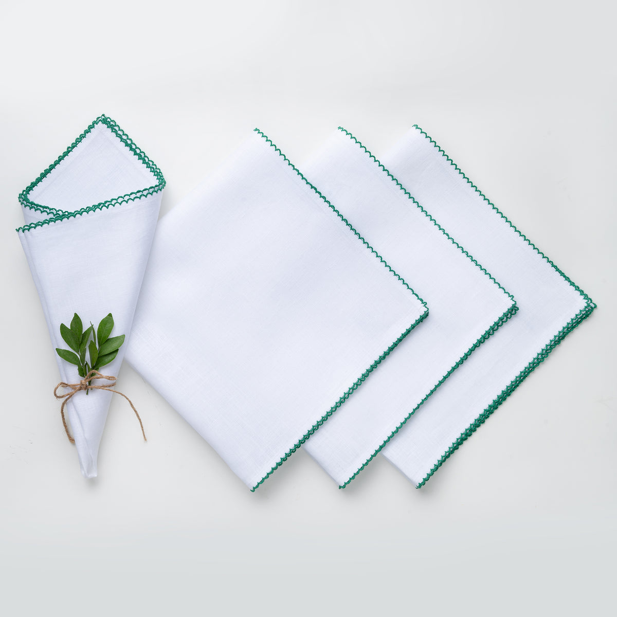 White and green pure linen dinner napkins with whipstitch edge, 20 x 20 inches, set of 4