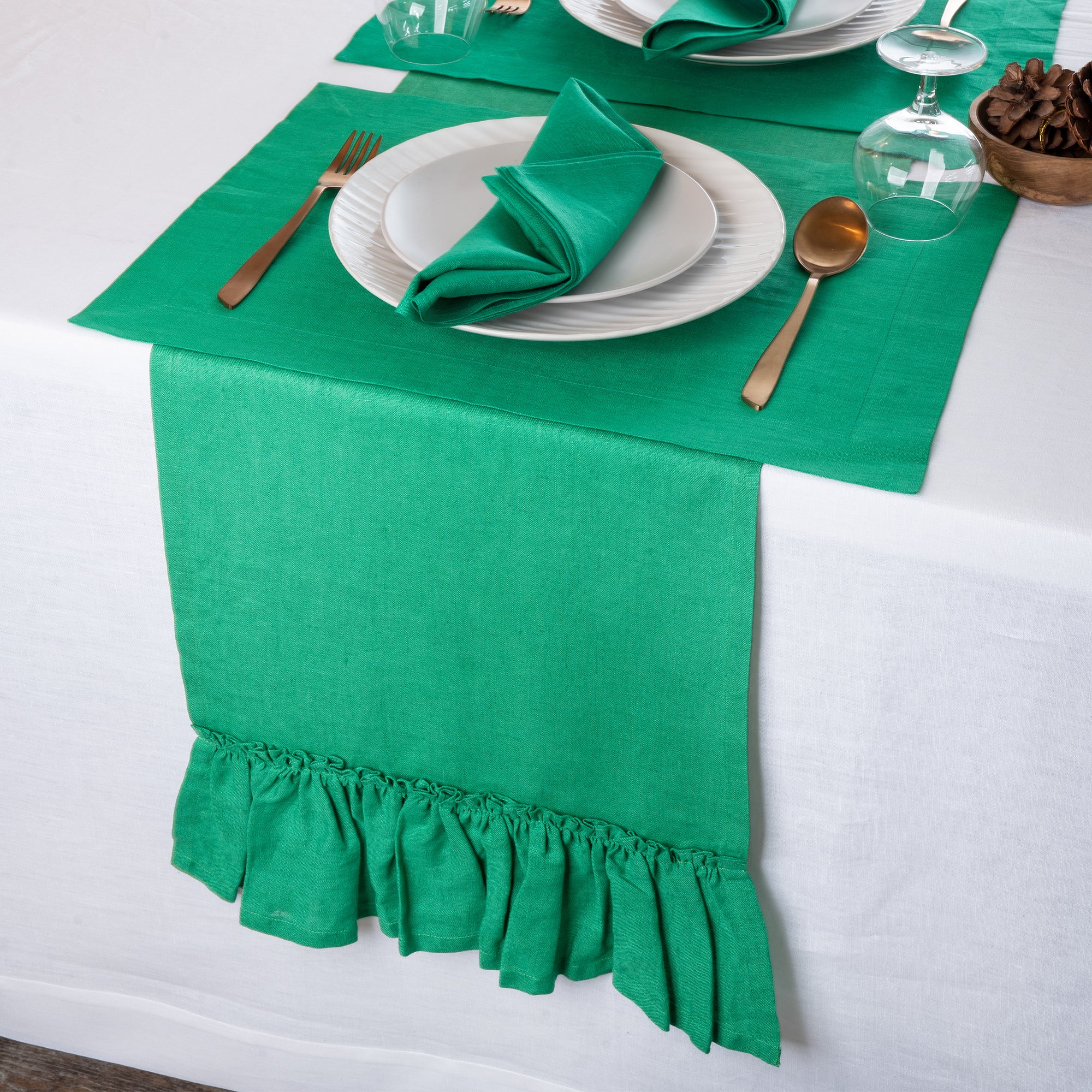 Kelly green pure linen table runner with matching D'Moksha table linens