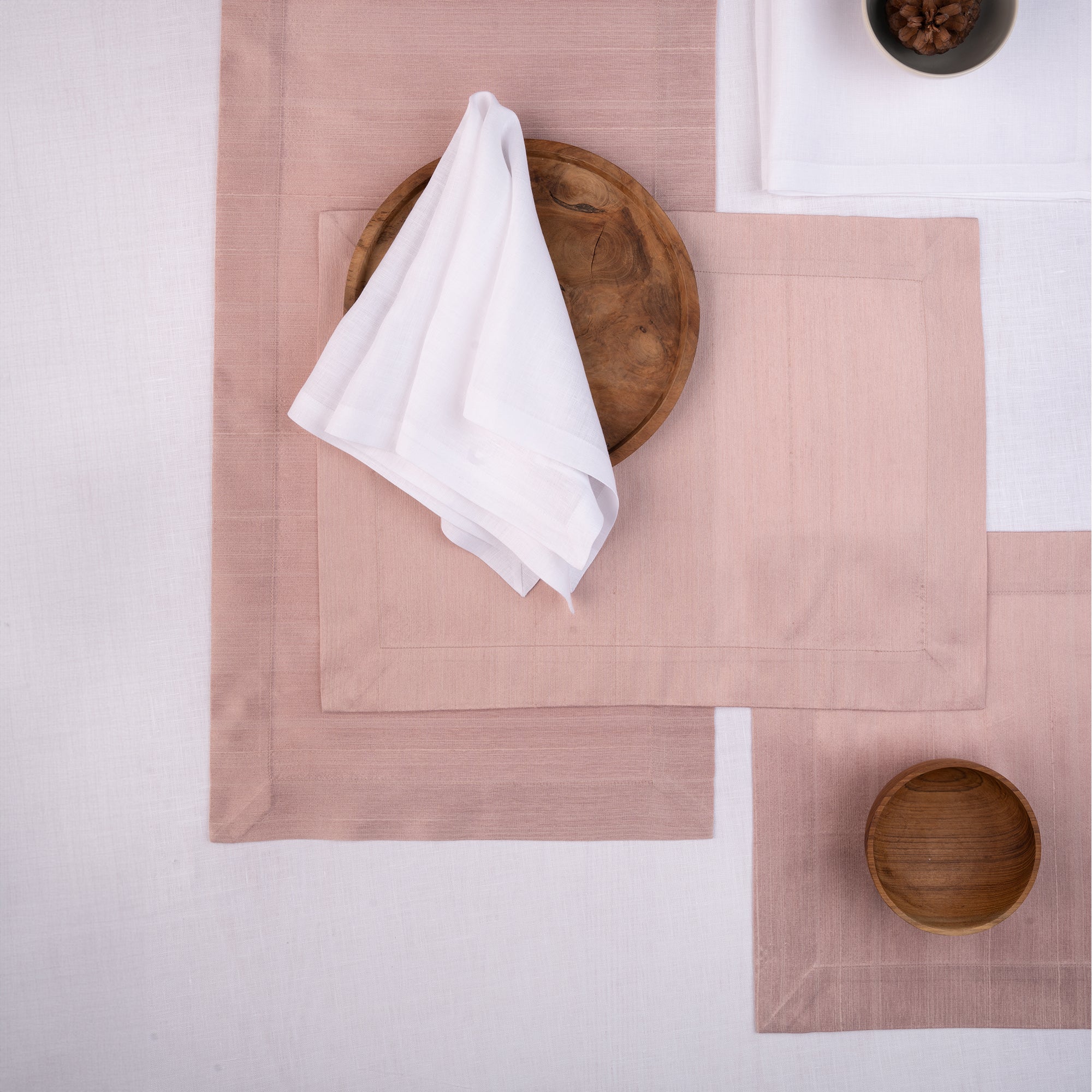 Rose gold Luxe Shine table runner with matching D'Moksha table linens