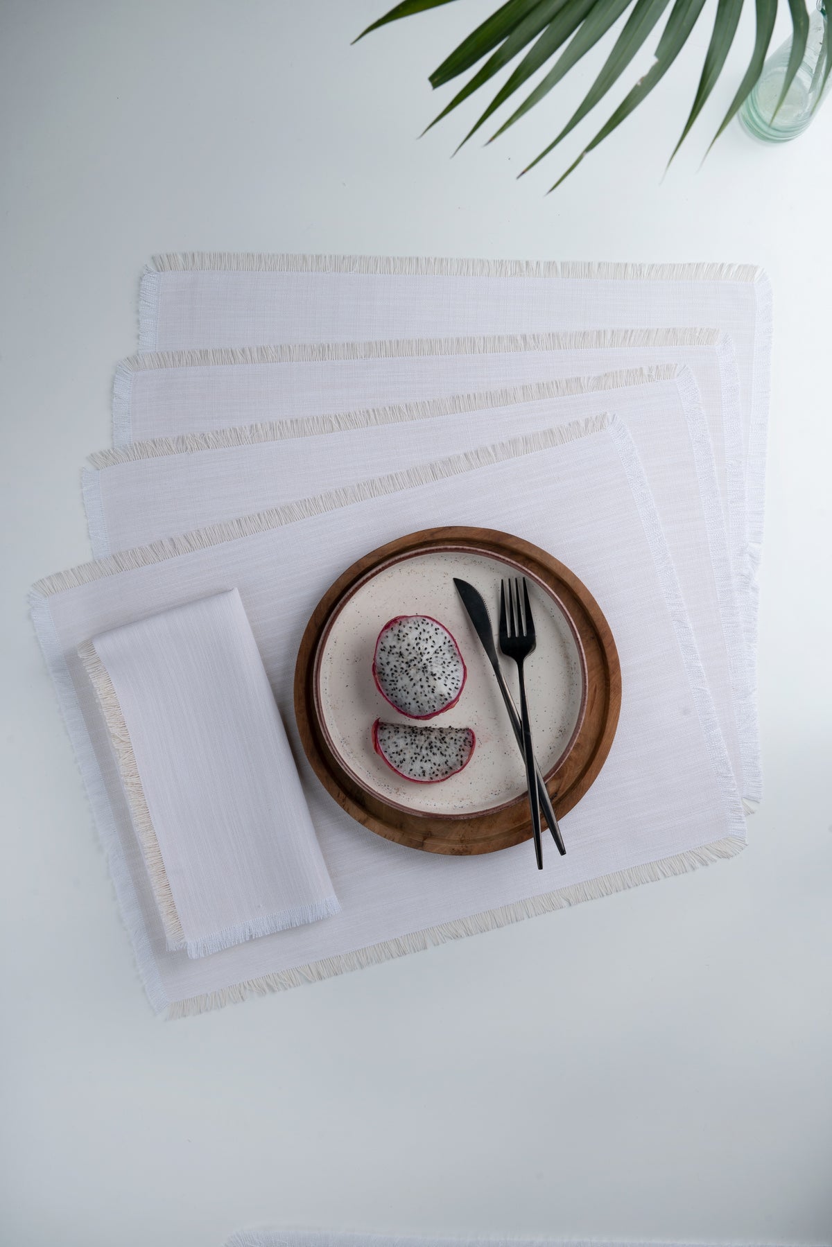 Chambray Cream and White Linen Textured Placemats 14 x 19 Inch Set of 4 - Fringe