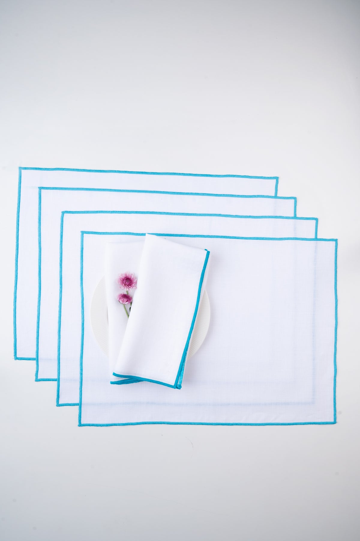 White & Blue Linen Placemats 14 x 19 Inch Set of 4 - Marrow Edge