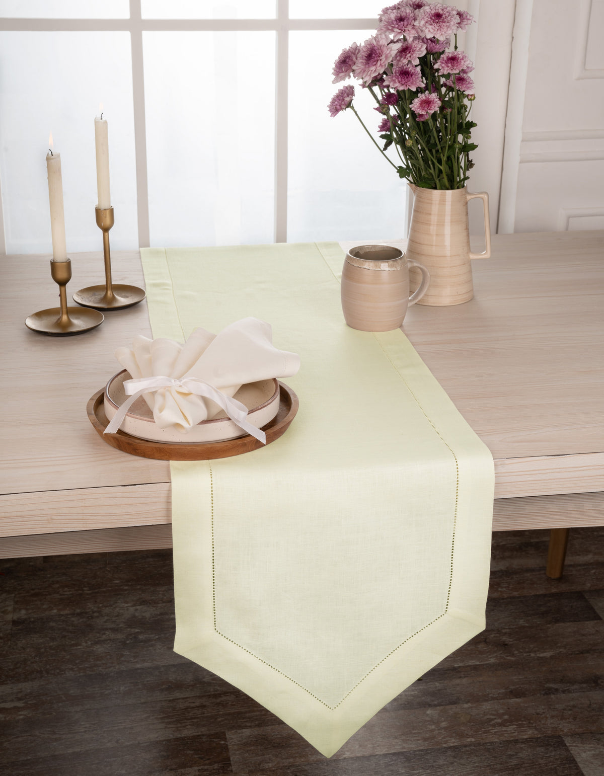 Vanilla Cream Linen Table Runner - Diamond