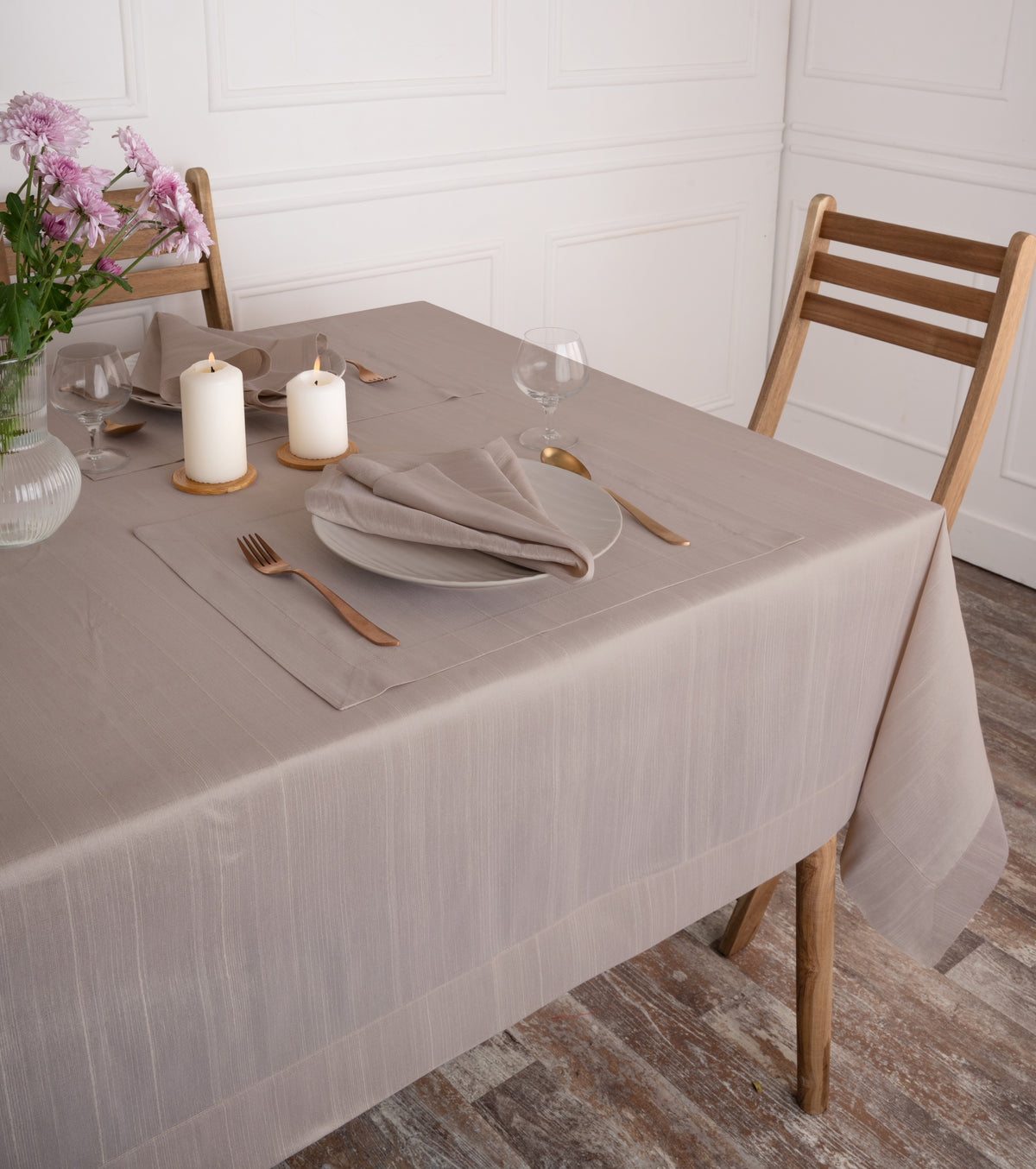 Natural Raw Silk Textured Tablecloth - Mitered Corner