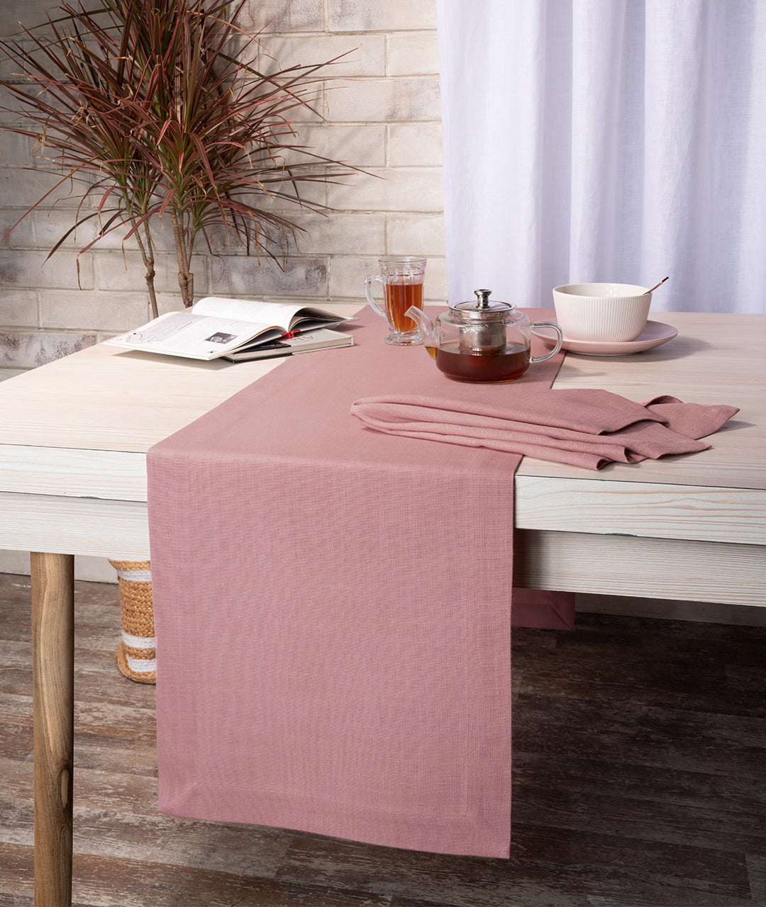 Dusty Pink Linen Textured Table Runner - Mitered Corner
