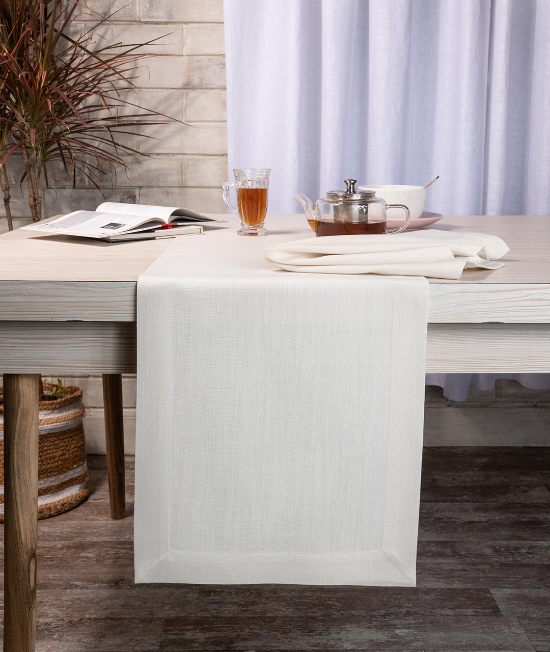 Ivory Linen Textured Table Runner - Mitered Corner