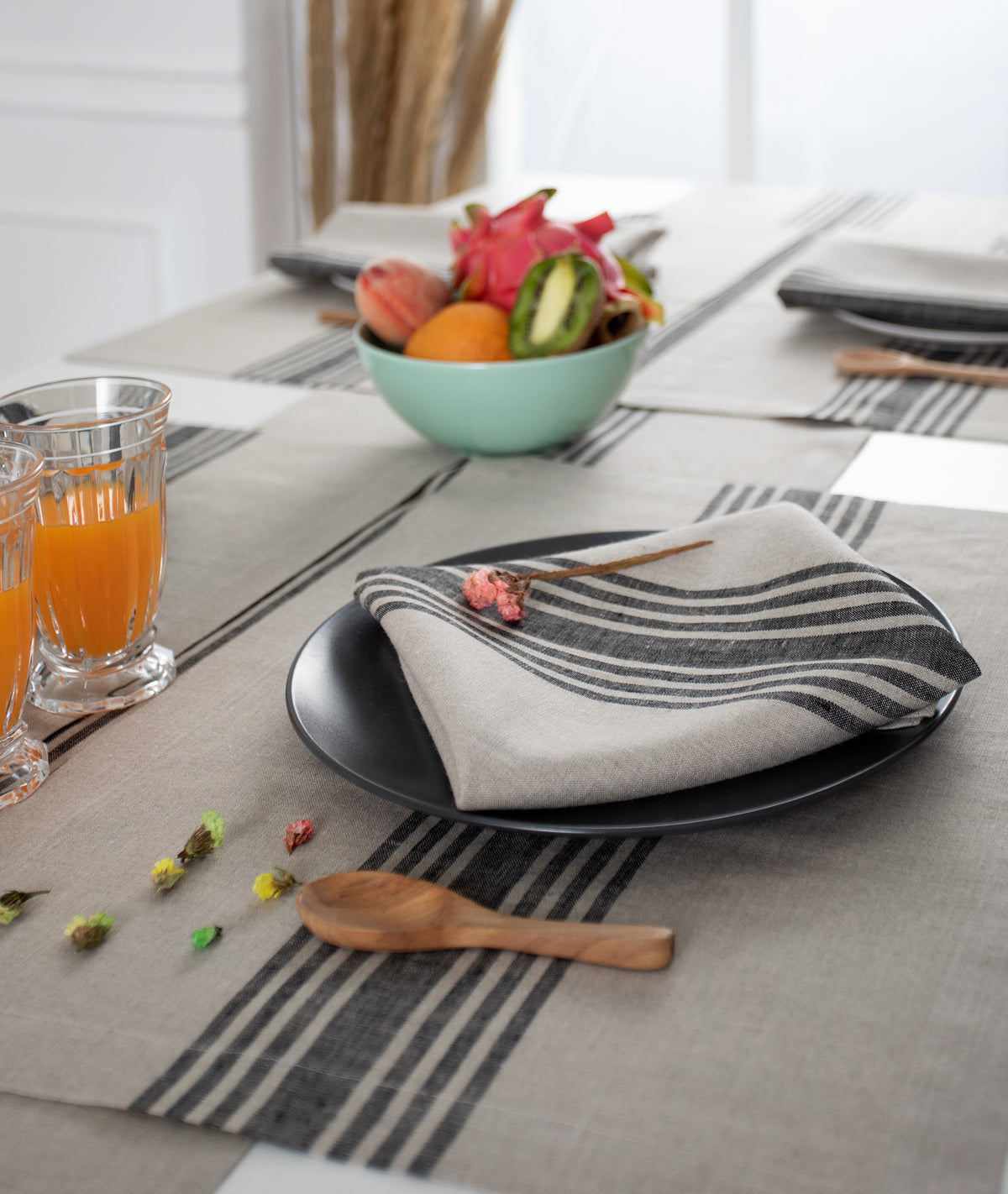 Natural and Black Farmhouse Linen Placemats
