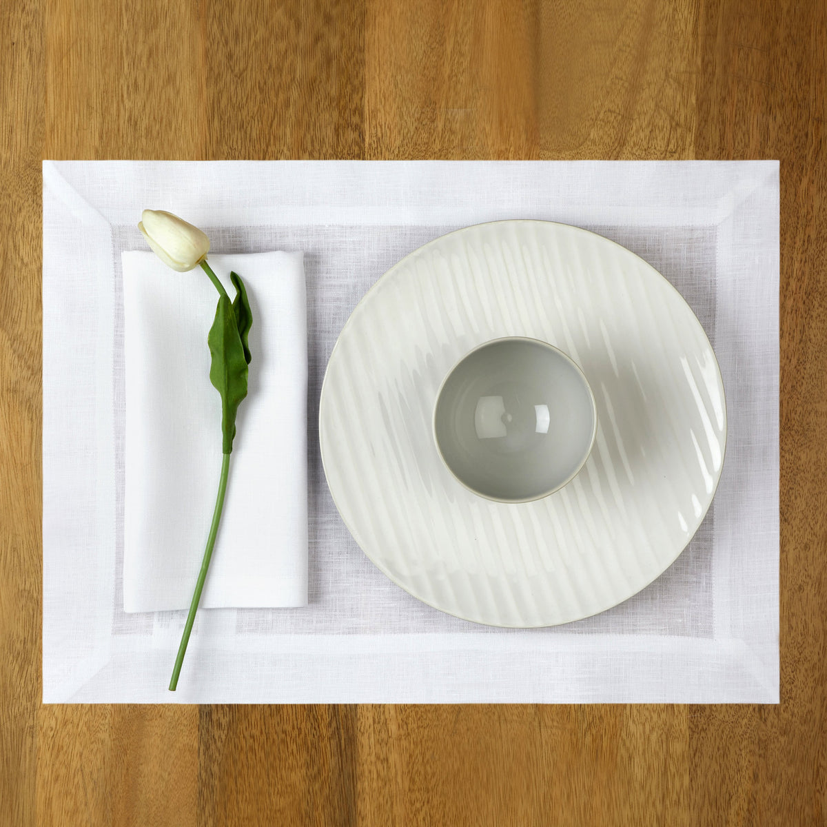 White Linen Placemats 14 x 19 Inch Set of 4 - Hemmed